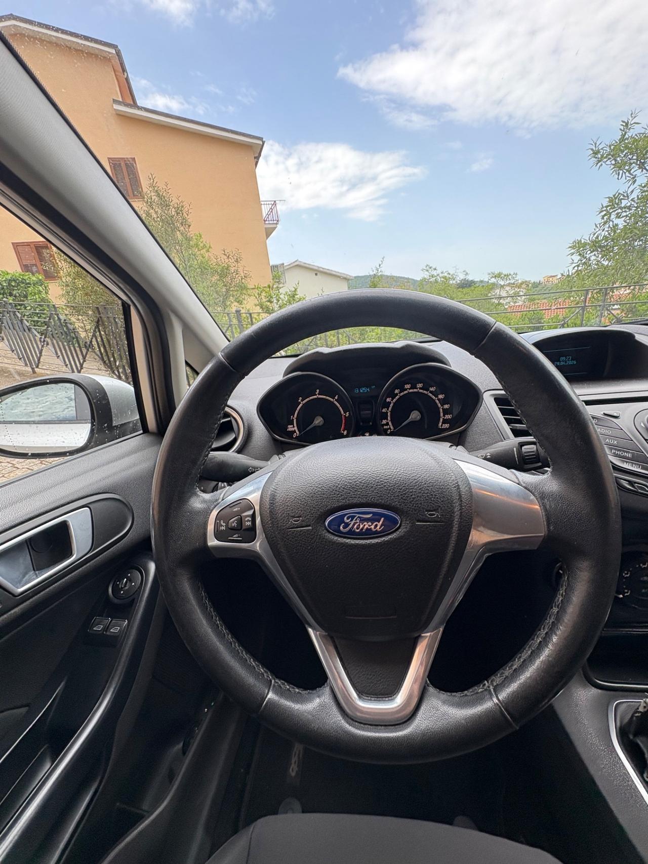 Ford Fiesta 1.5 TDCi 75CV 5 porte Titanium