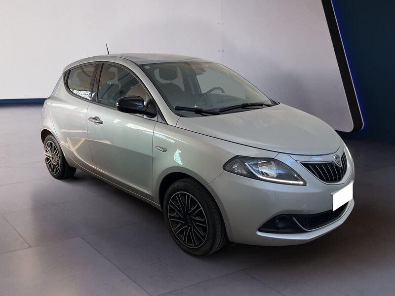 Lancia Ypsilon III 2021 1.0 firefly hybrid Gold s&s 70cv