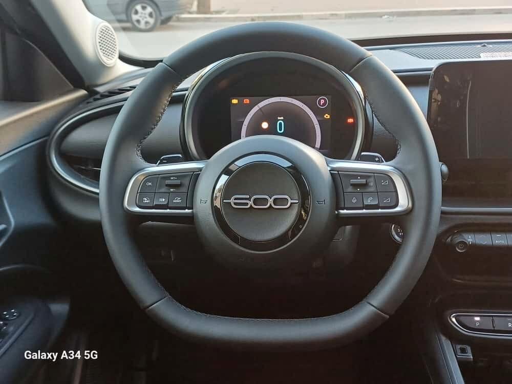 Fiat 600 Hybrid 110 CV DCT MHEV