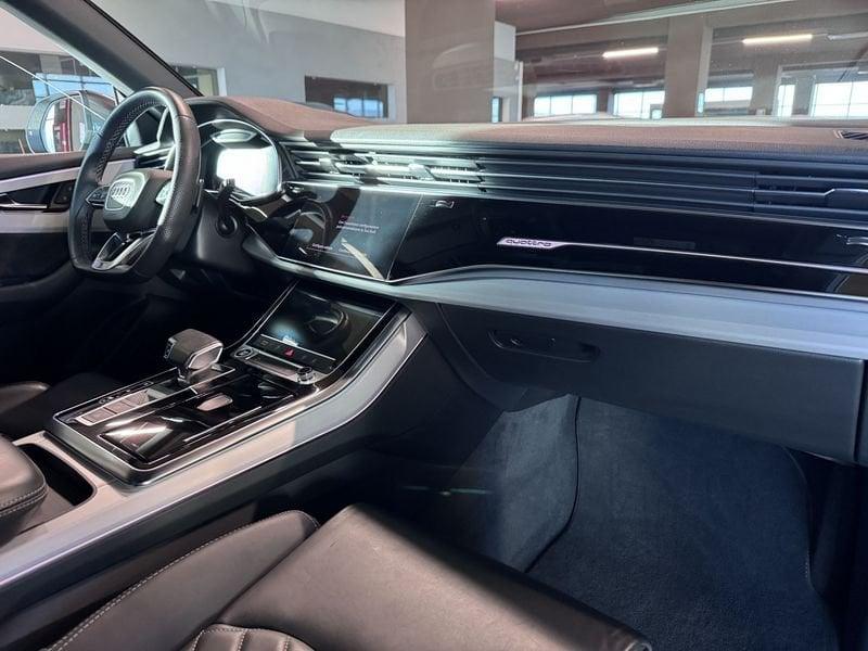 Audi Q8 50 TDI 286cv quattro tiptronic Sport