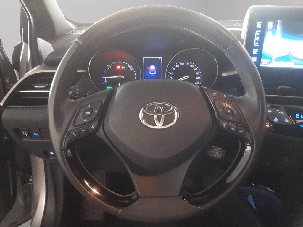 TOYOTA C-hr 1.8h trend 2wd e-cvt del 2017