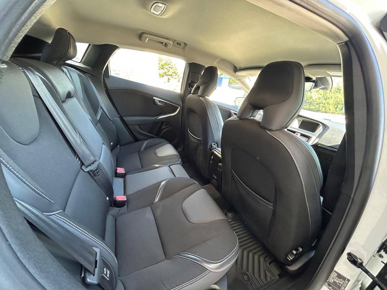 Volvo V40 2.0 120 cv D2 UNICOPROP.
