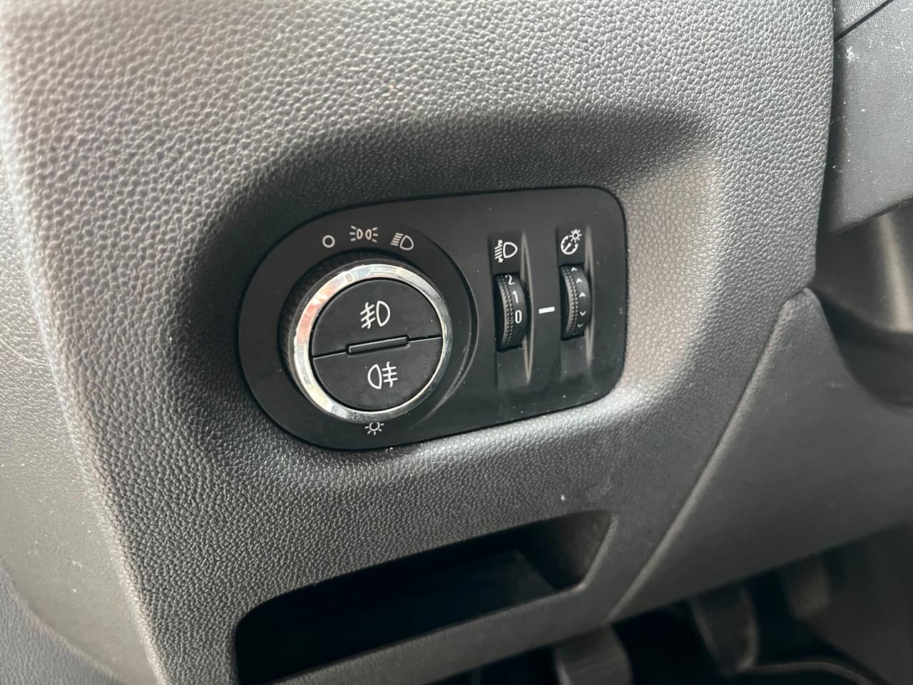 Opel Corsa 1.2 85CV 5 porte GPL-TECH Edition