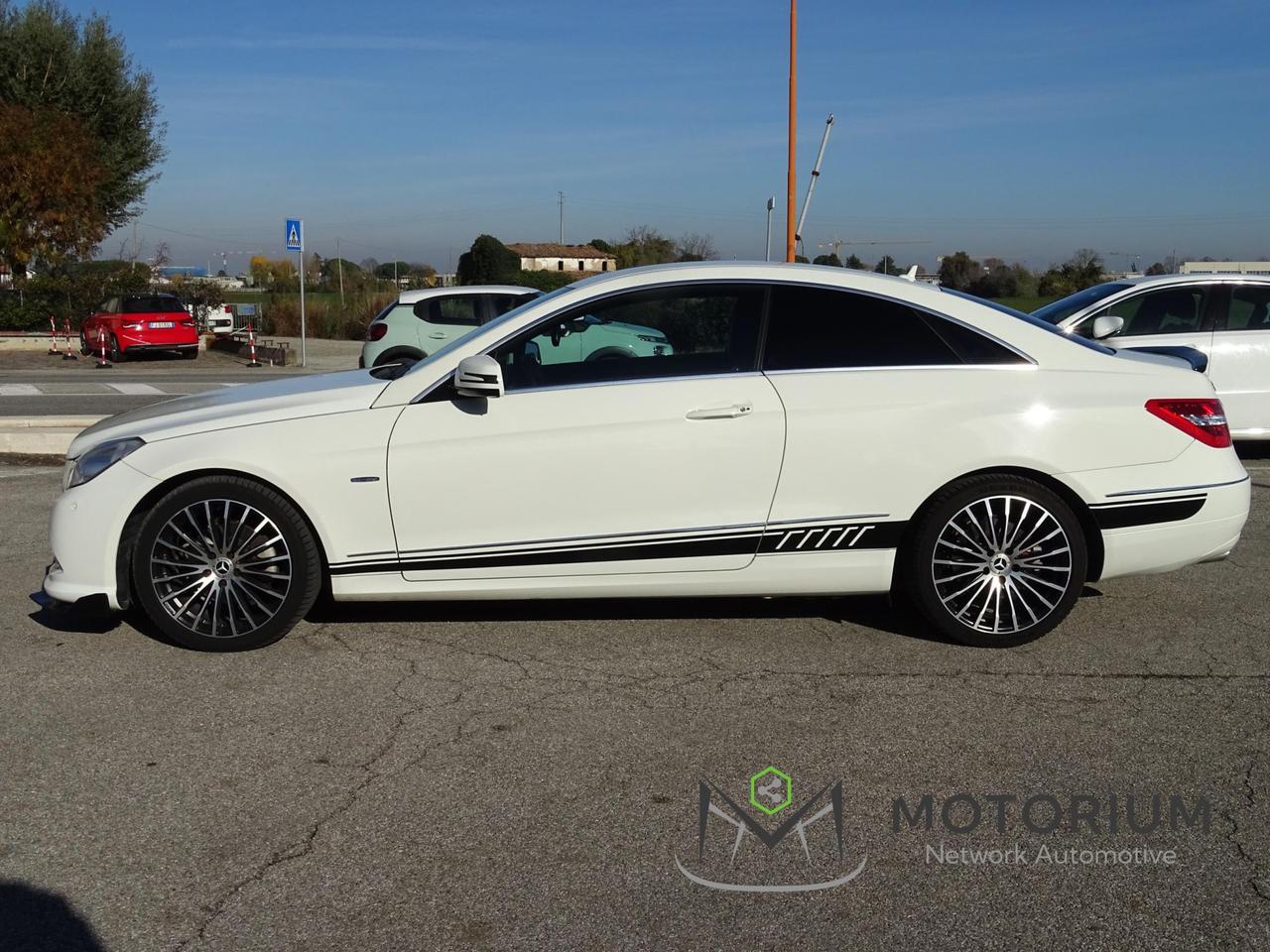Mercedes-Benz E 220 CDI Coupé BlueEFFICIENCY Avantgarde