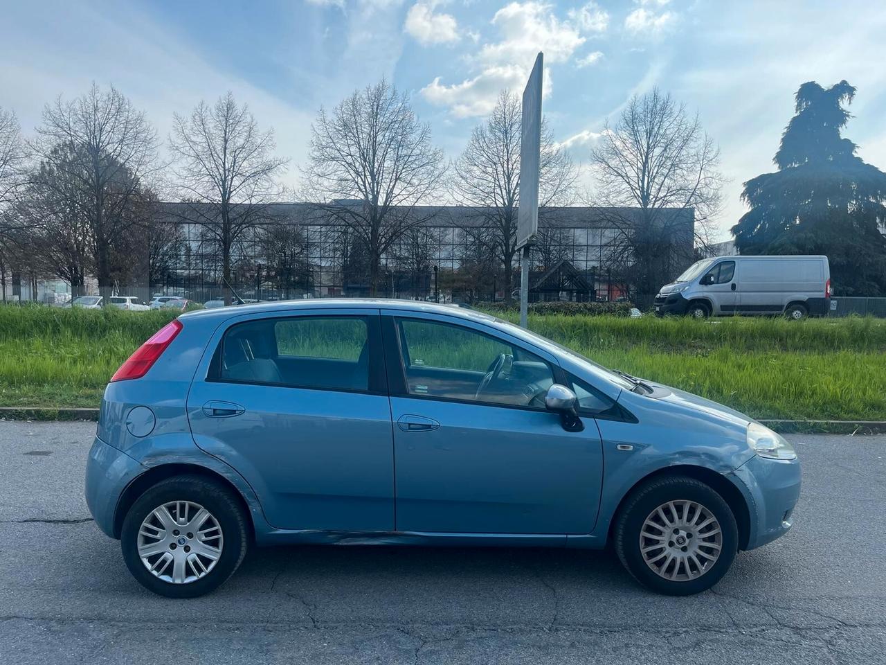 Fiat Grande Punto DYNAMIQUE NATURAL POWER