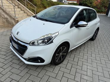 Peugeot 208 PureTech 82 3 porte Allure