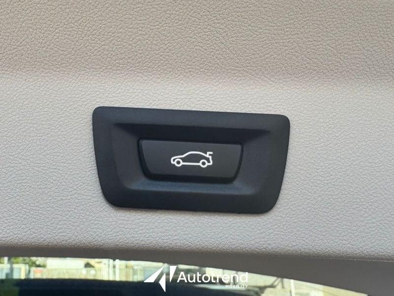 BMW X3 xDrive20d 190 CV NAVI Business Advantage