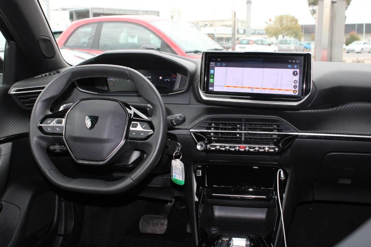 Peugeot 2008 1.2 puretech Allure 130cv AUTO + TELECAMERA A 360°