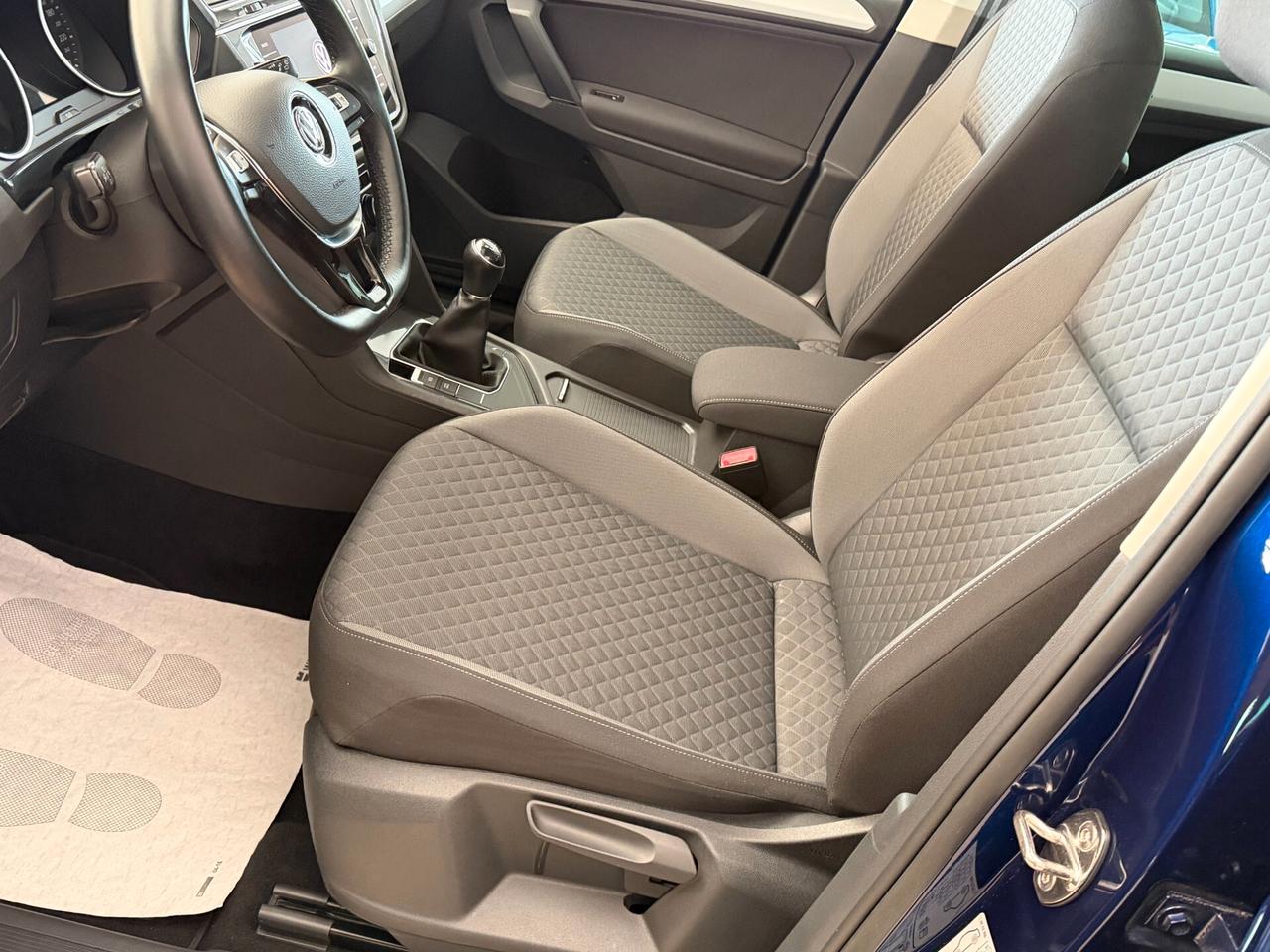 Volkswagen Tiguan 1.6 TDI 115 cv. BUSINESS (Nav)