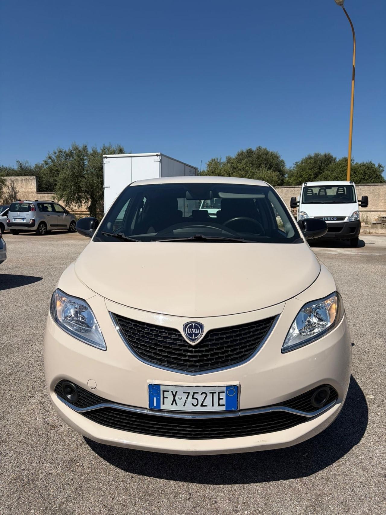 Lancia Ypsilon 1.2 69 CV 5 porte GPL Ecochic Gold