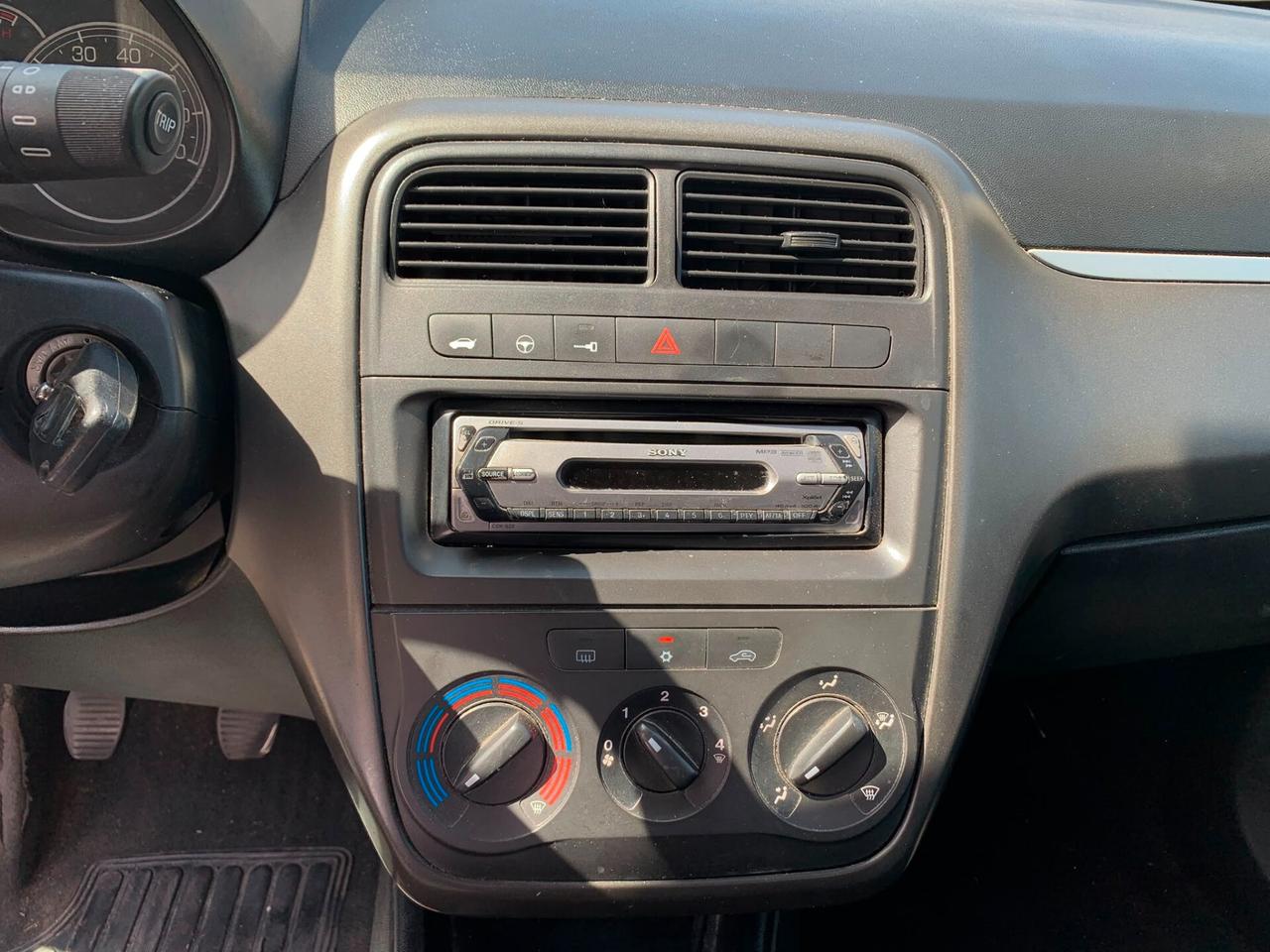 Fiat Grande Punto 1.3 Mjet 75cv 5 porte Dynamic