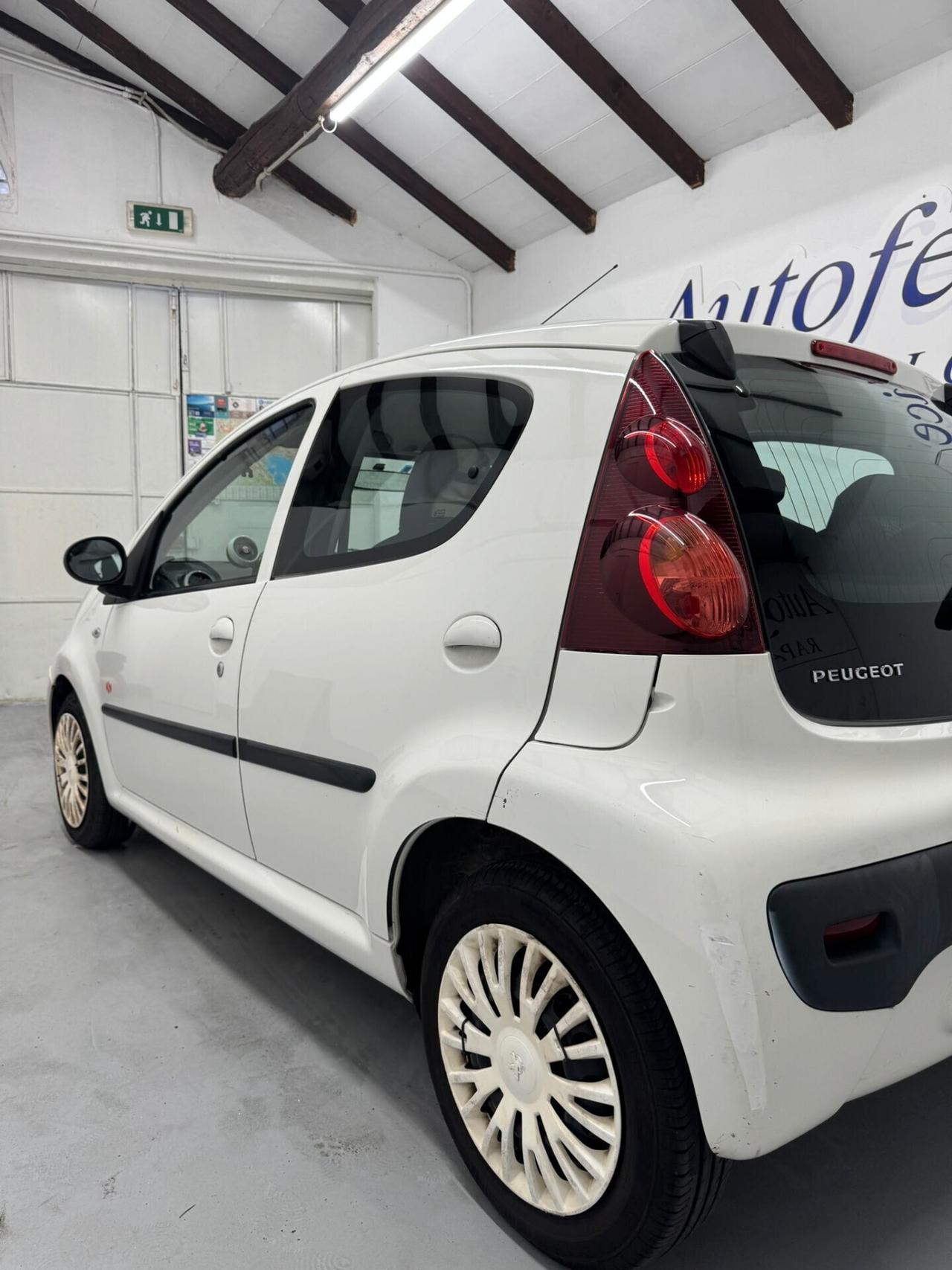 Peugeot 107 1.0 68CV 5p. Superga