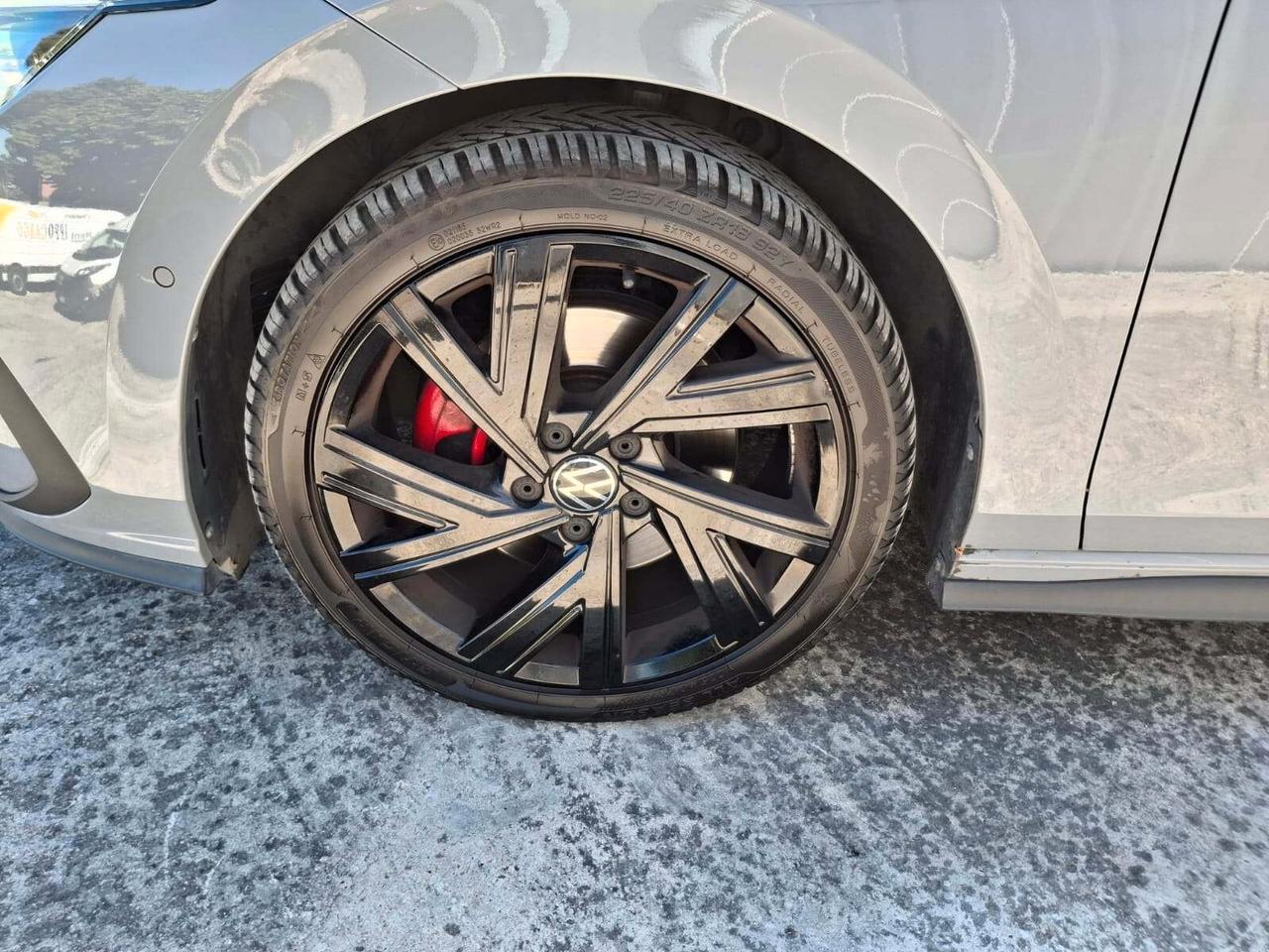 Volkswagen Golf 2.0 TDI DSG GTD