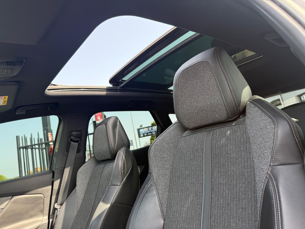 Peugeot 3008 BlueHDi 130cv EAT8 GT Line TETTO