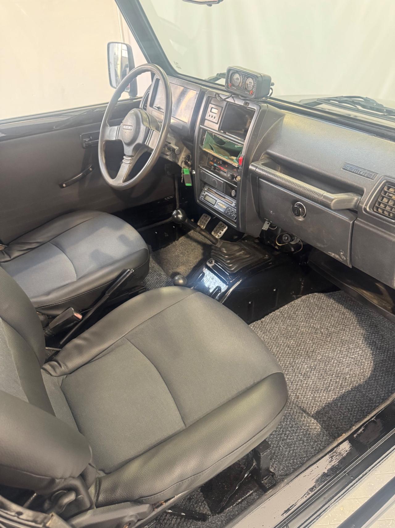 Suzuki SJ Samurai SJ413 Cabriolet De Luxe
