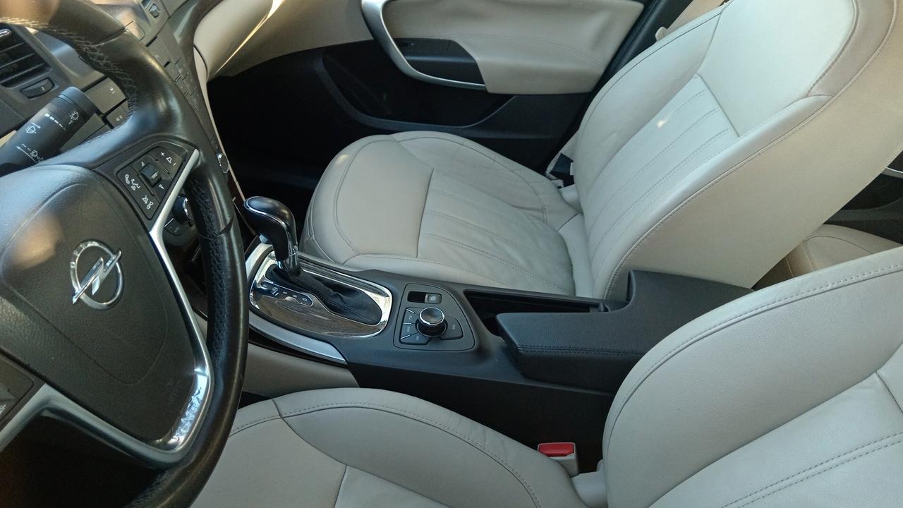 Daihatsu Terios 2012 - Opel Insigna 2010 - Opel Meriva 2013