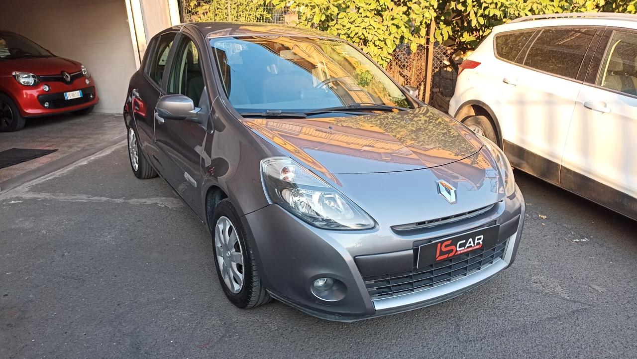 Renault Clio 1.2 16V 5 porte Dynamique