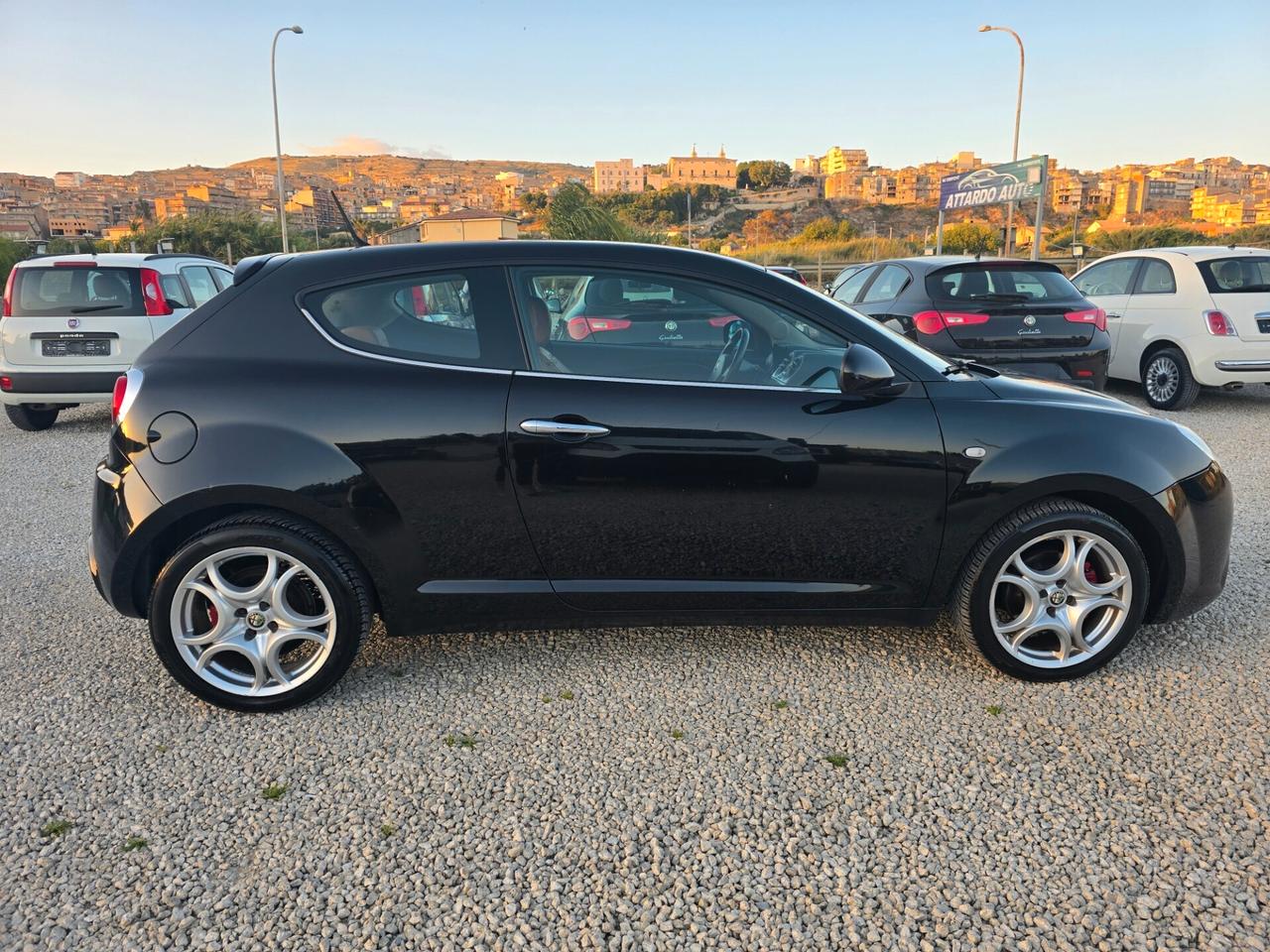 Alfa Romeo MiTo 1.3 JTDm-2 84 CV S&S Distinctive Sport Pack