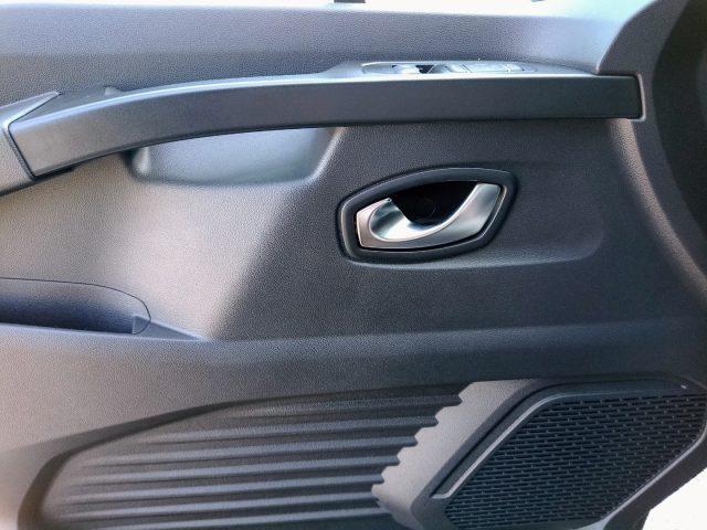 RENAULT Trafic BluedCi 170 CV EDC SpaceClass Passo Lungo