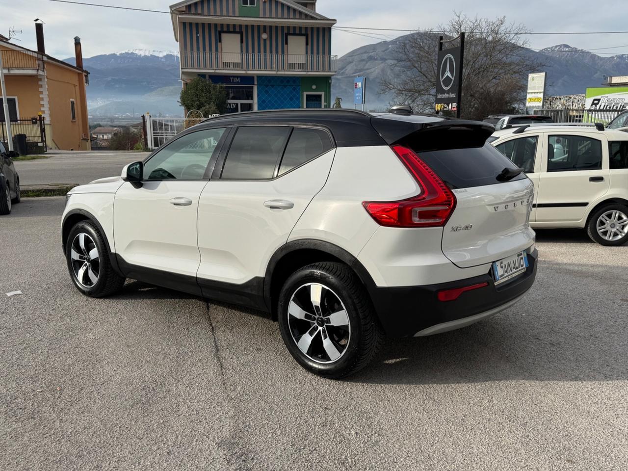 Volvo XC40 D3 Momentum GARANZIA