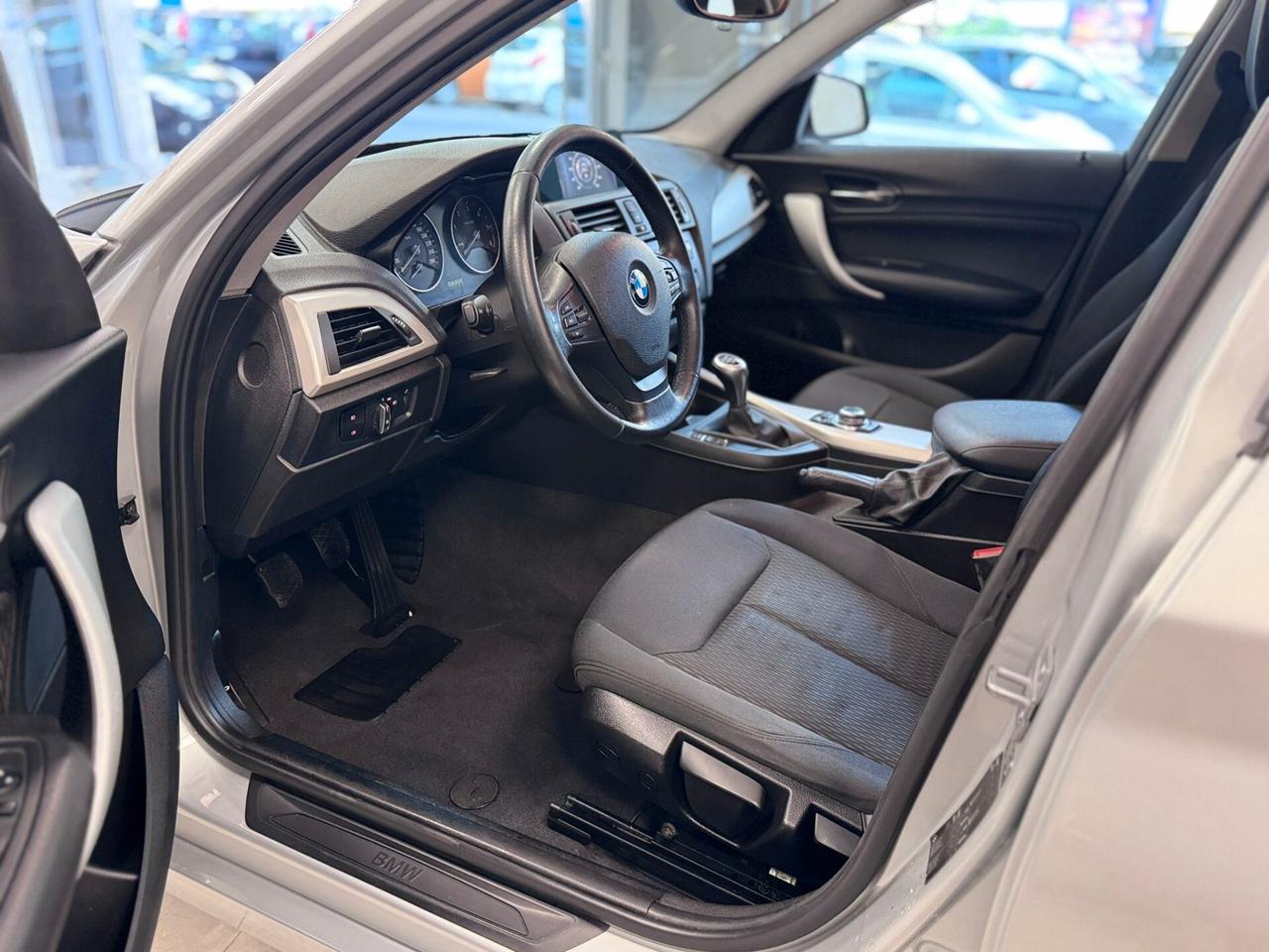 Bmw 118 118d 5p. Urban
