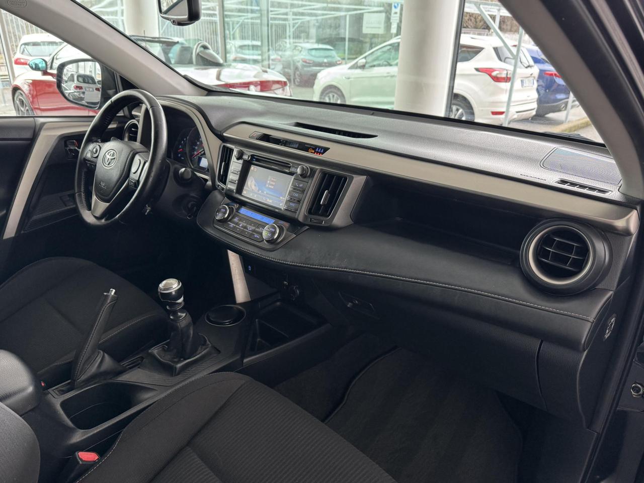 Toyota RAV4 2.0 d-4d Active 2wd 124cv mt