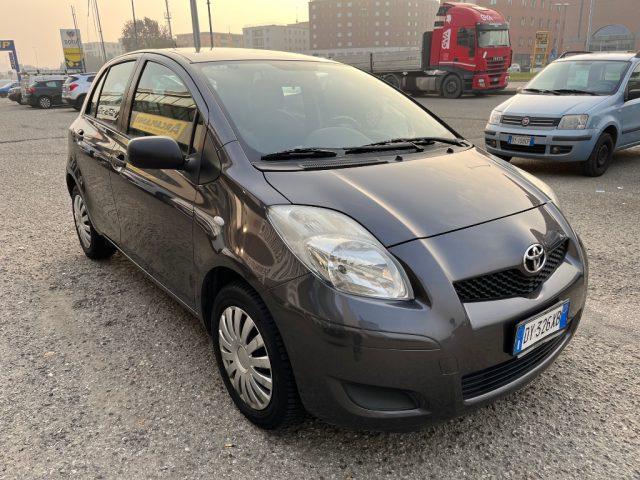 TOYOTA Yaris 1.0 69CV PER NEOPATENTATO