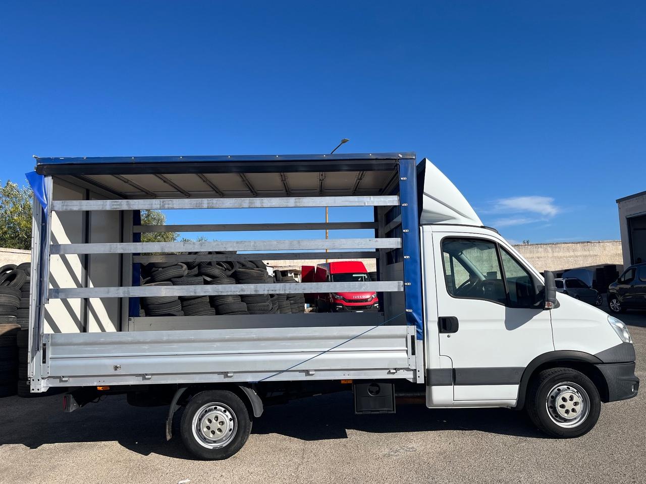 Iveco Daily telonato