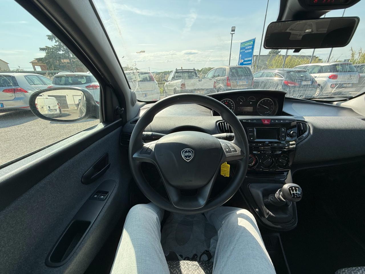 Lancia Ypsilon 1.0 FireFly 5 porte S&S Hybrid Ecochic UnYca