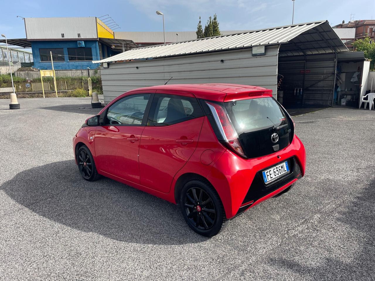Toyota Aygo 1.0 69 CV x-play SOLO 58 MILA KM