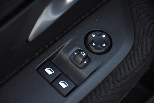 PEUGEOT 208 motore elettrico 136 CV 5 porte Active