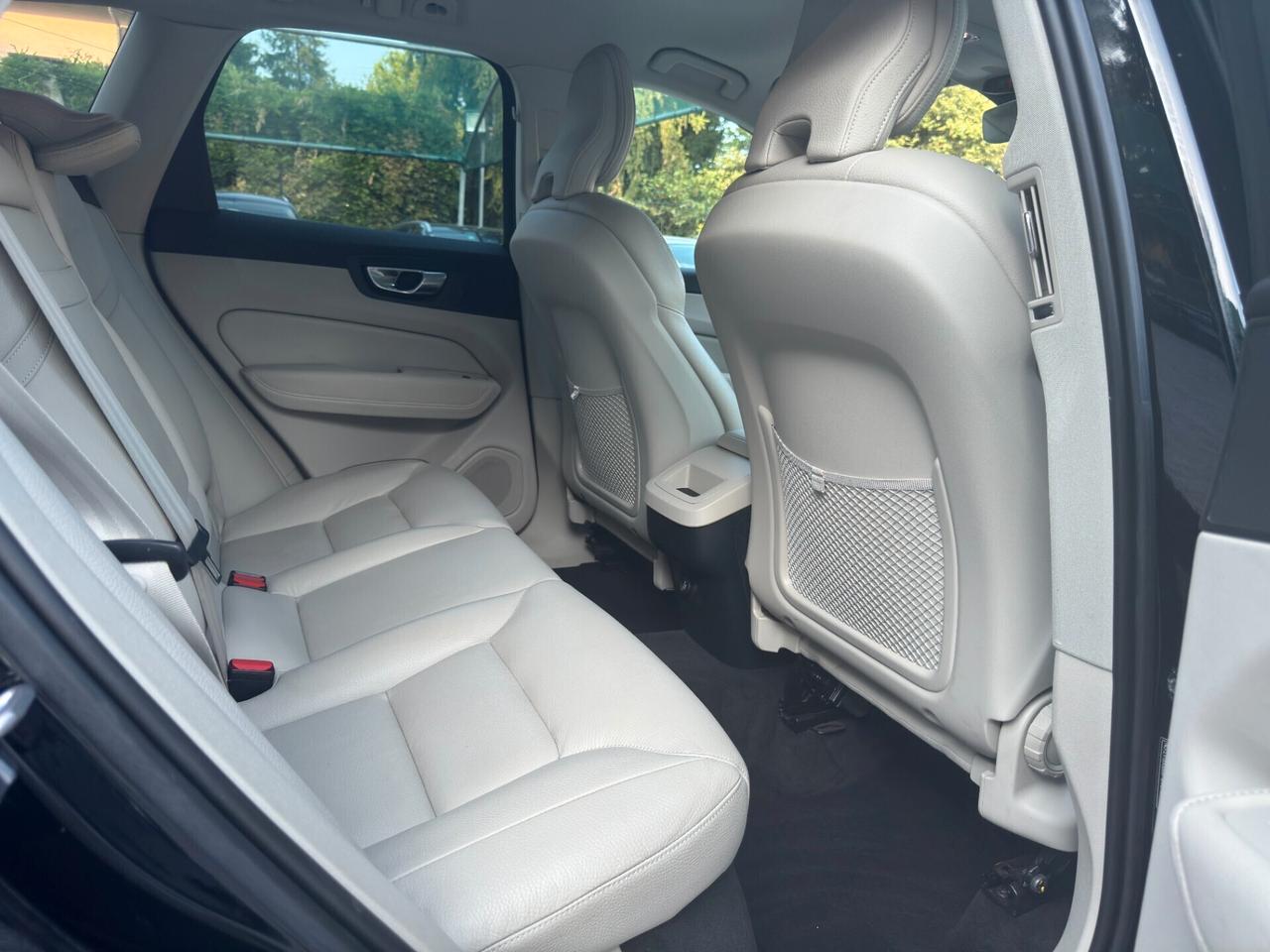 Volvo XC 60 XC60 B4 (d) AWD Geartronic Inscription