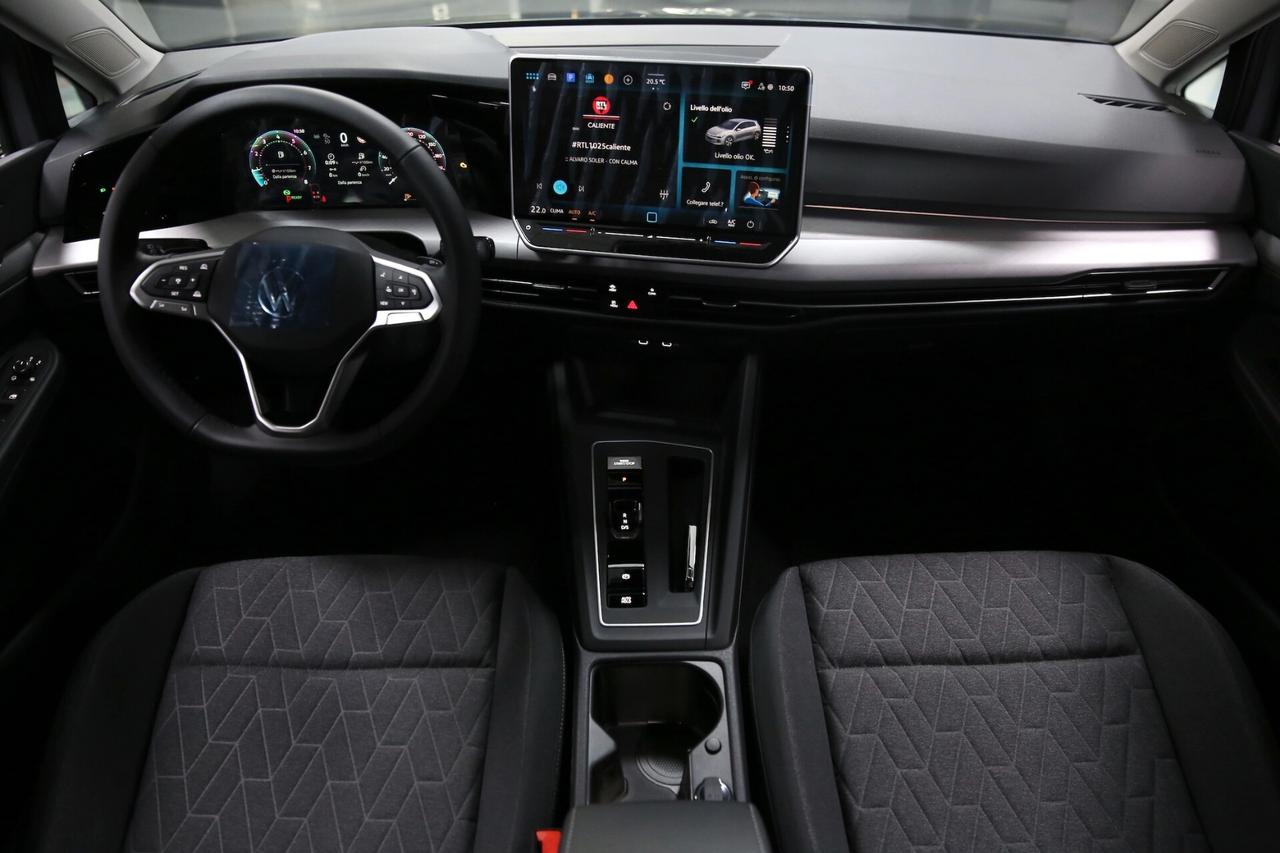 Volkswagen Golf Edition Plus 1.5 eTSI 115 cv DSG KM0