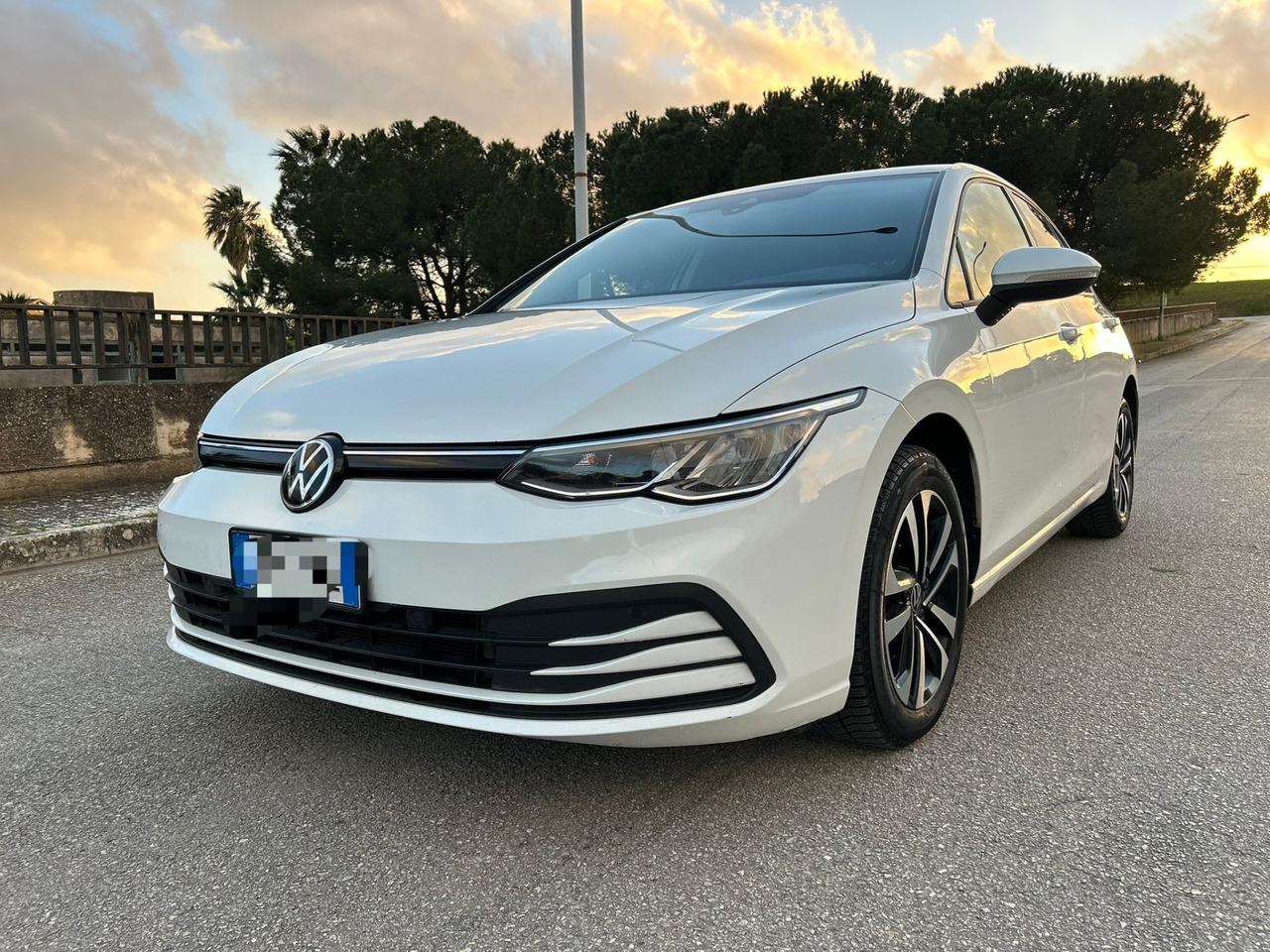 Volkswagen Golf 2.0 TDI 150 CV DSG SCR R-Line