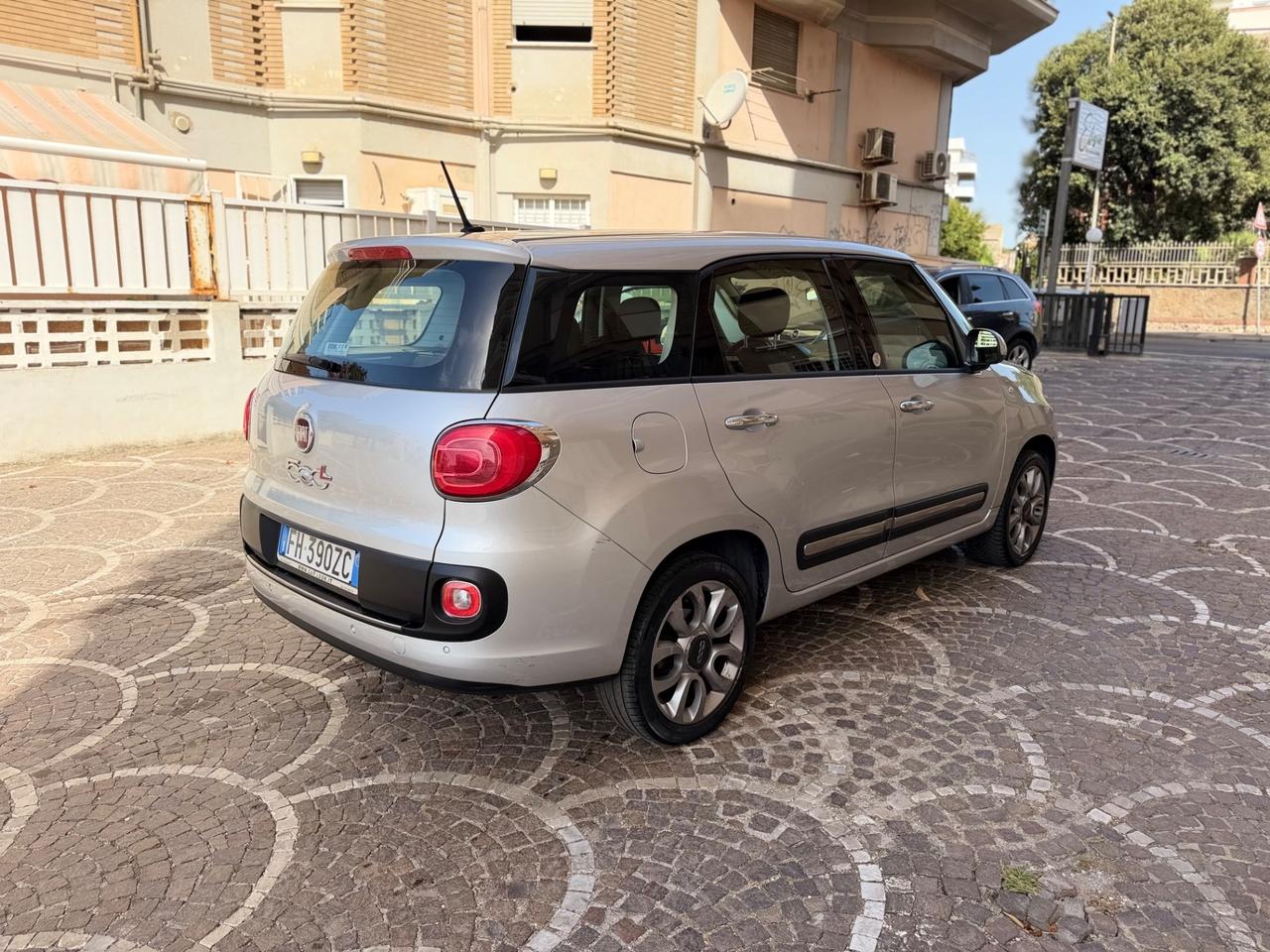 Fiat 500L 0.9 TwinAir Turbo Natural Power Mirror