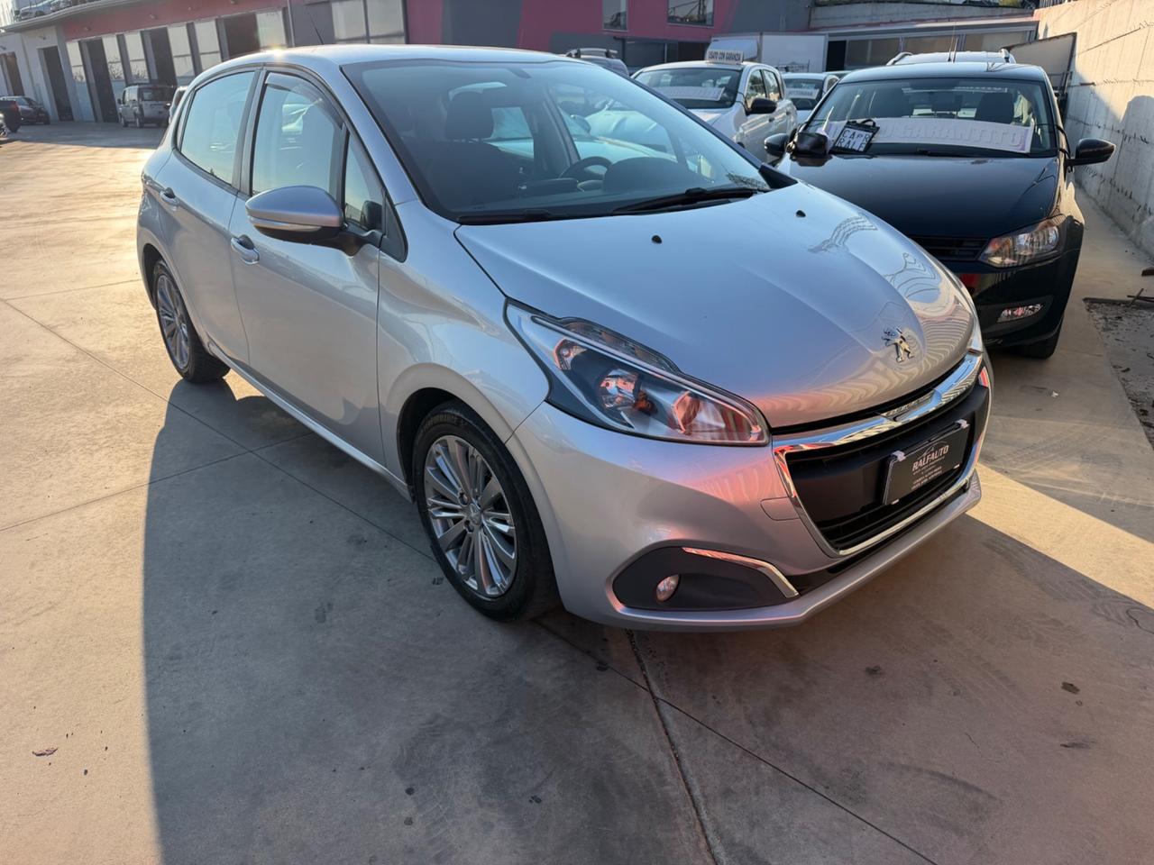 Peugeot 208 BlueHDi 75 5 porte Allure