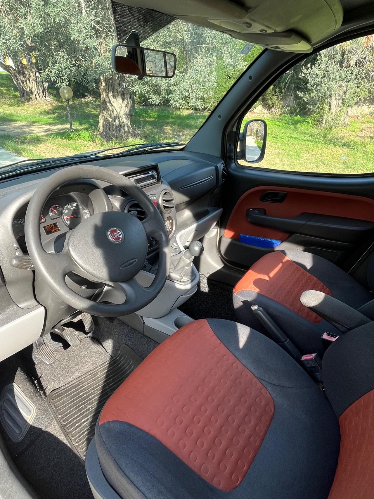 Fiat Doblo MJT 105CV 5 POSTI PARI AL NUOVO