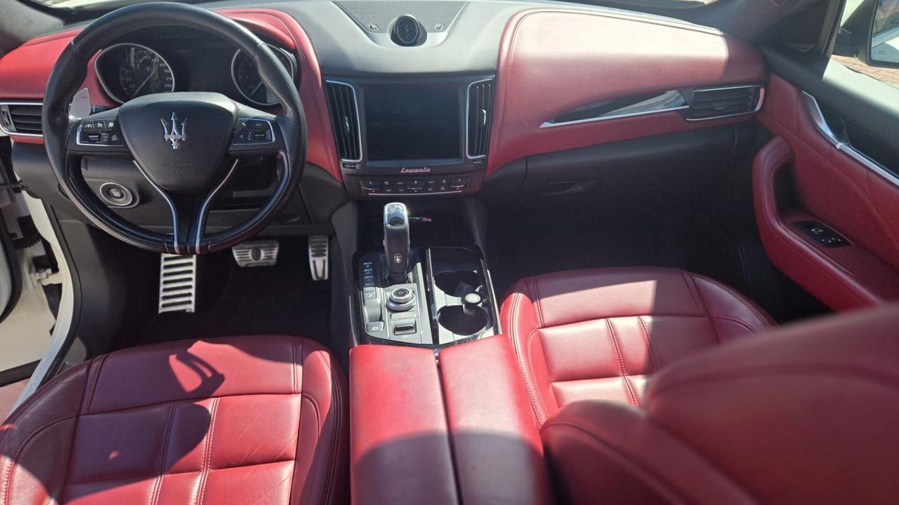 Maserati Levante 3.0 V6 275CV GranSport auto Pelle Tetto Uff Italy