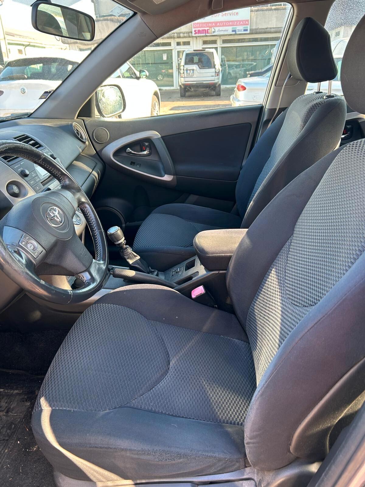 Toyota RAV 4 RAV4 2.2 D-4D 136 CV DPF Luxury OK NEO PATENTATI