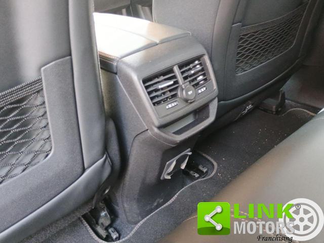 PEUGEOT 3008 Hybrid4 300 e-EAT8 GT Line