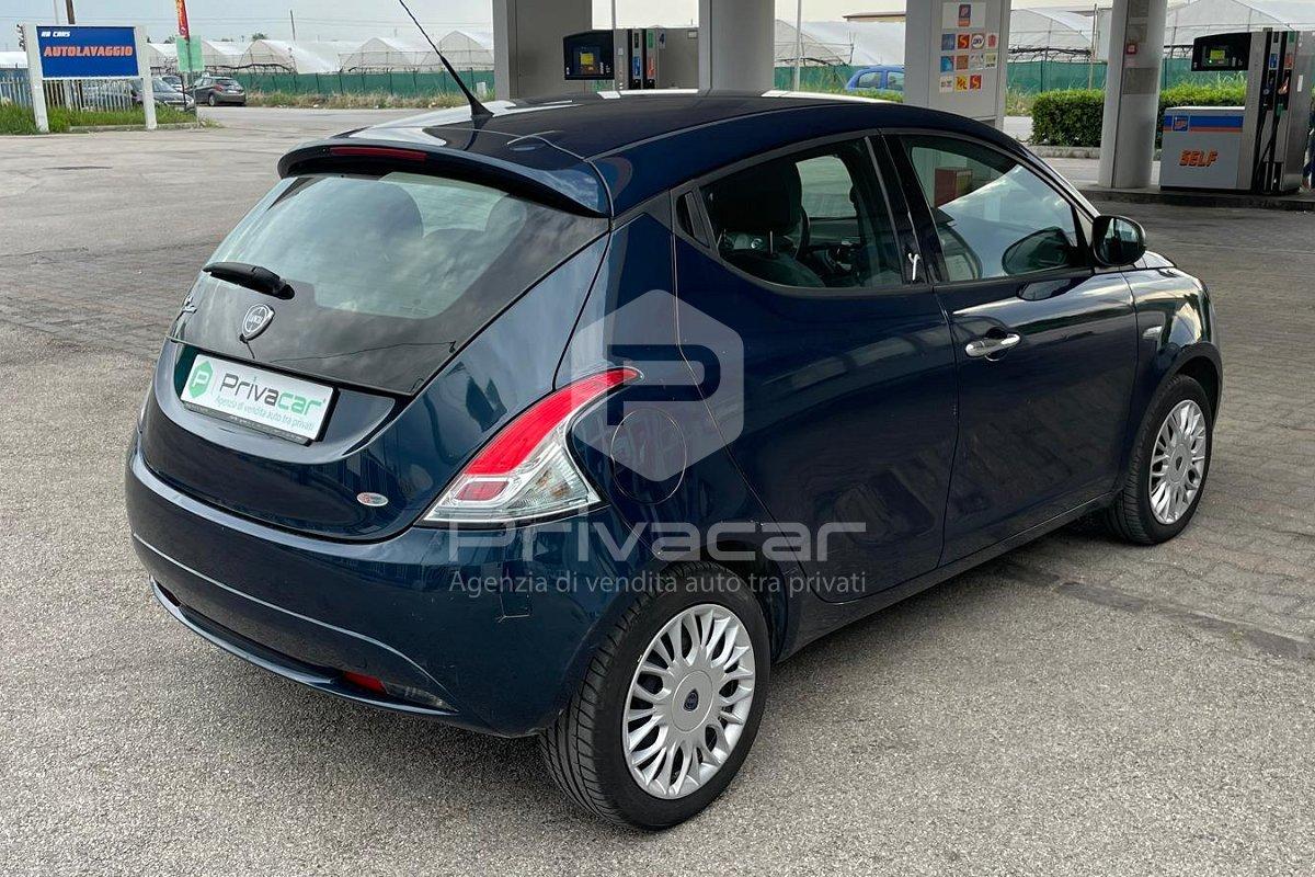 LANCIA Ypsilon 1.2 69 CV 5 porte Silver