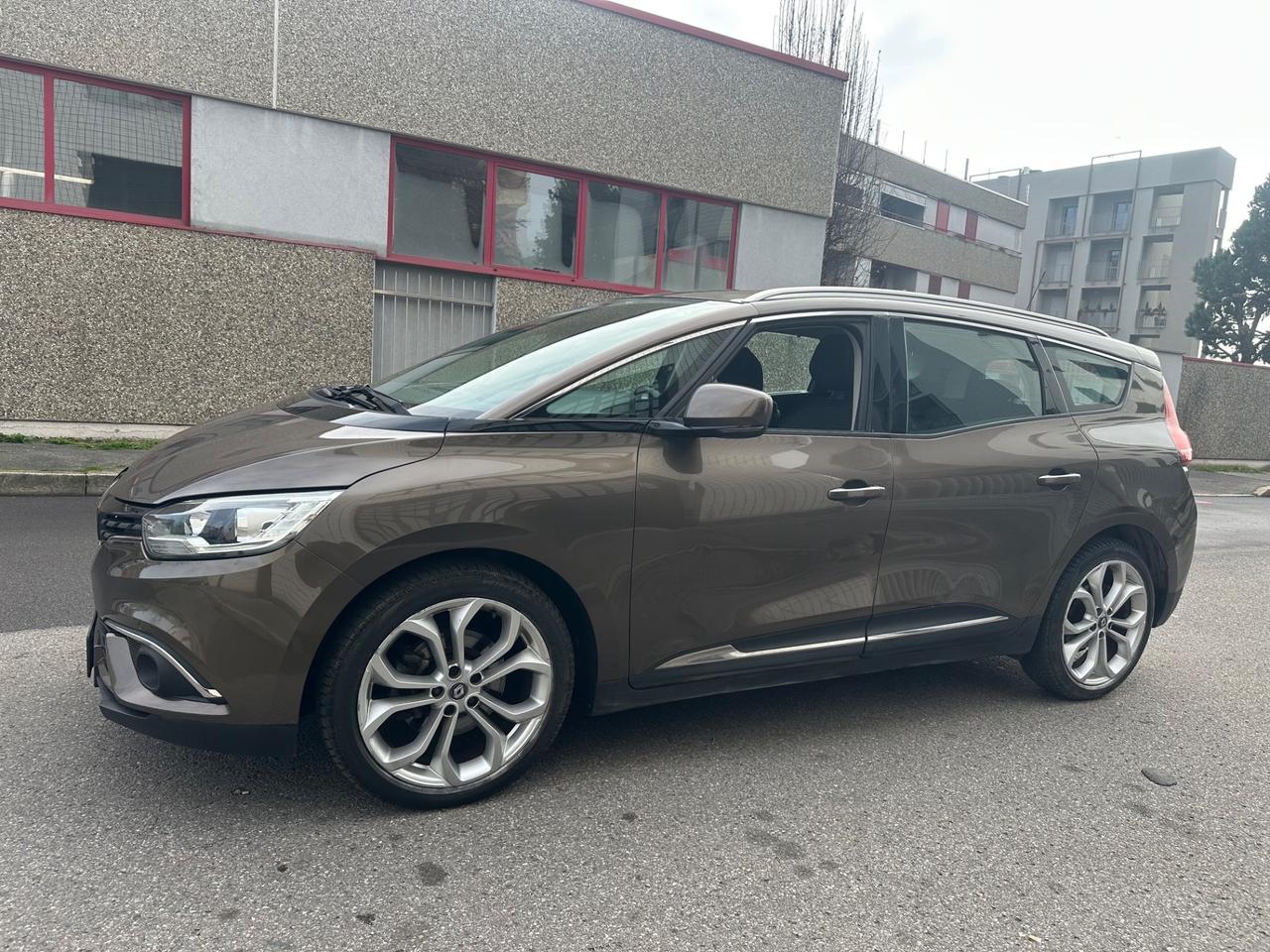 Renault Grand Scenic TCe 130 CV Energy Initiale Paris