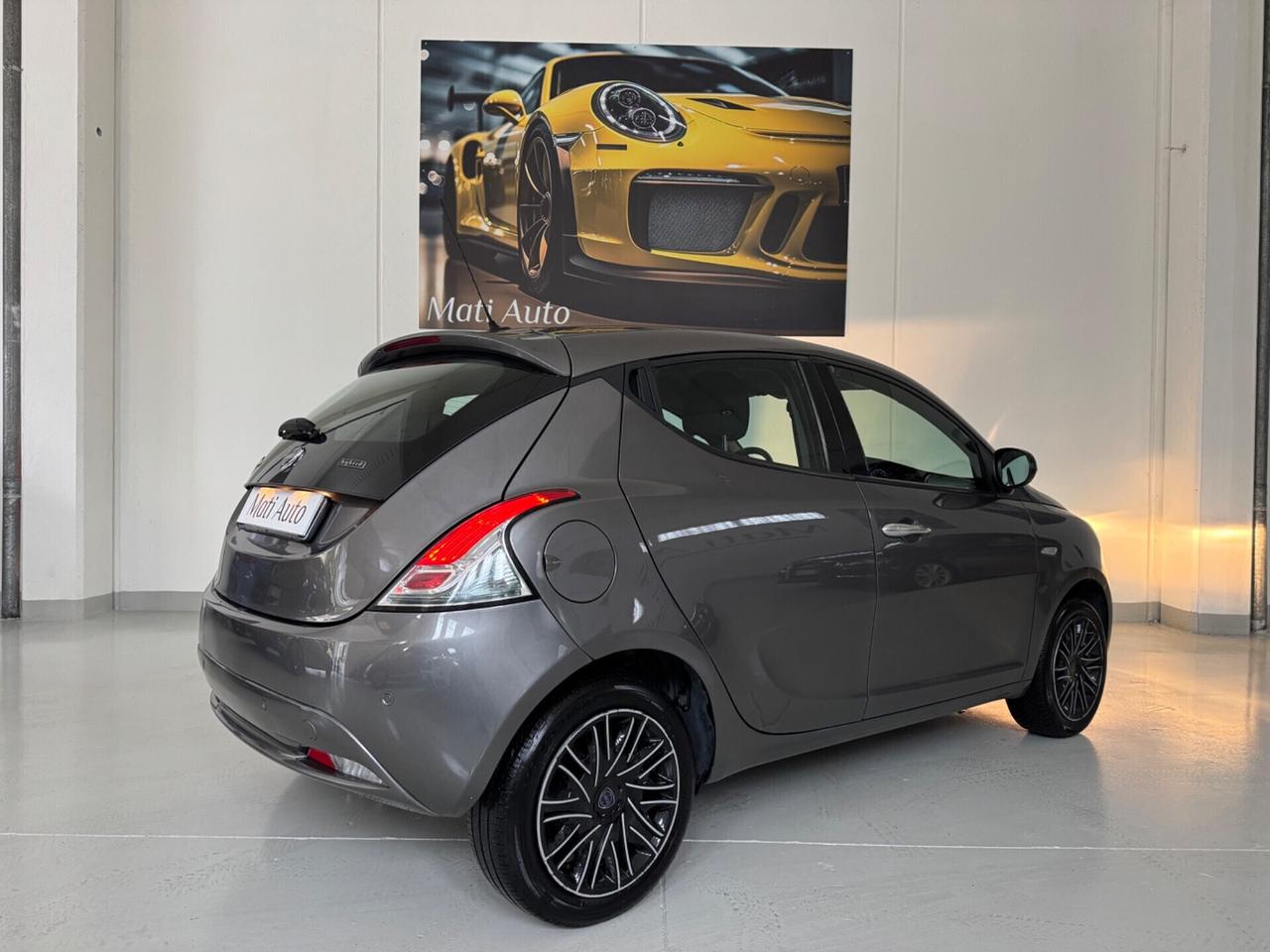 Lancia Ypsilon 1.0 FireFly 5 porte S&S Hybrid Gold