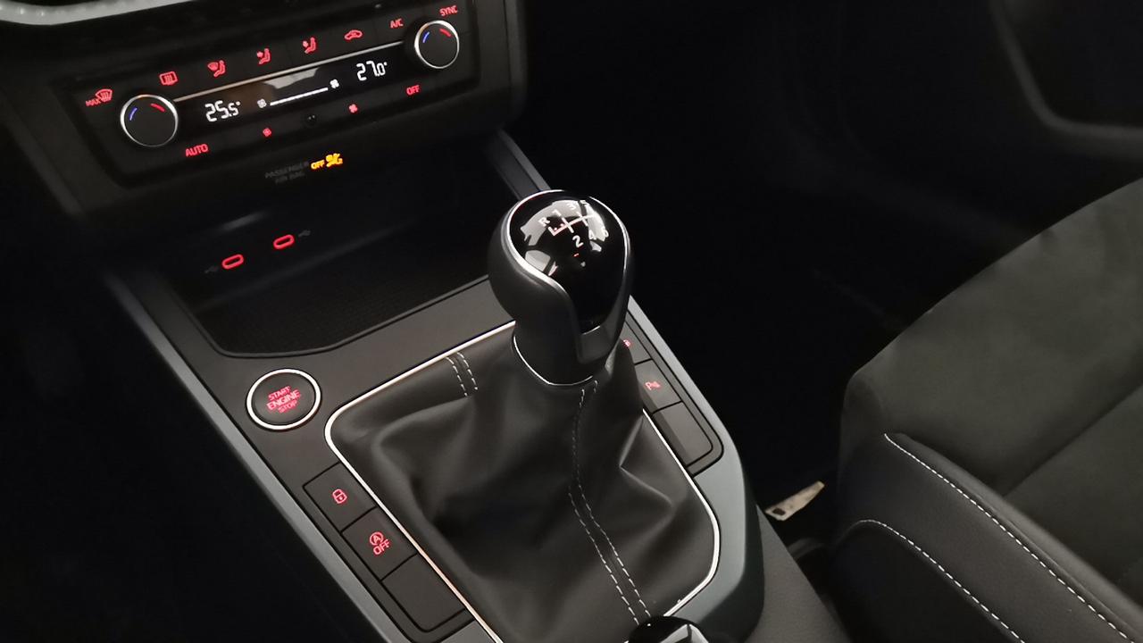 SEAT Arona 2022 - Arona 1.0 ecotsi Xperience 110cv