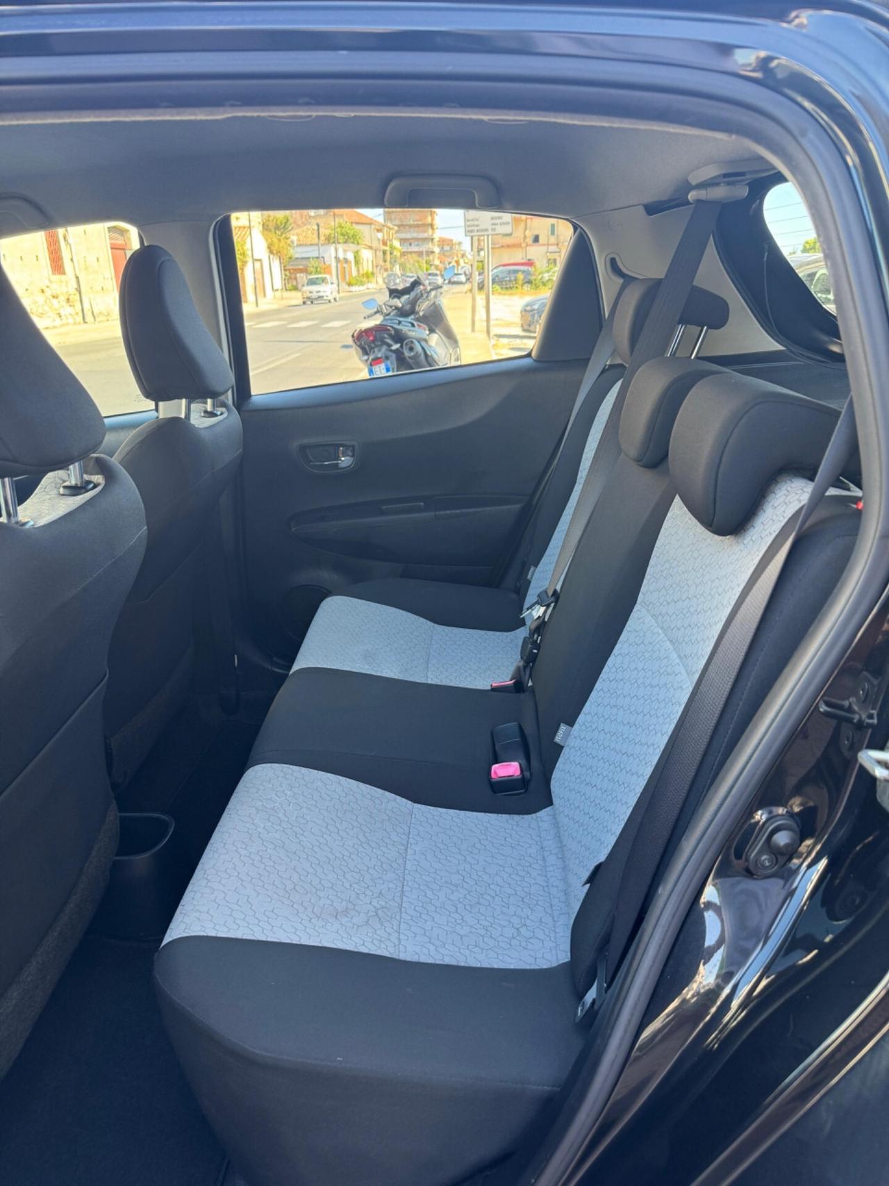 Toyota Yaris 1.4 D-4D 5 porte Lounge