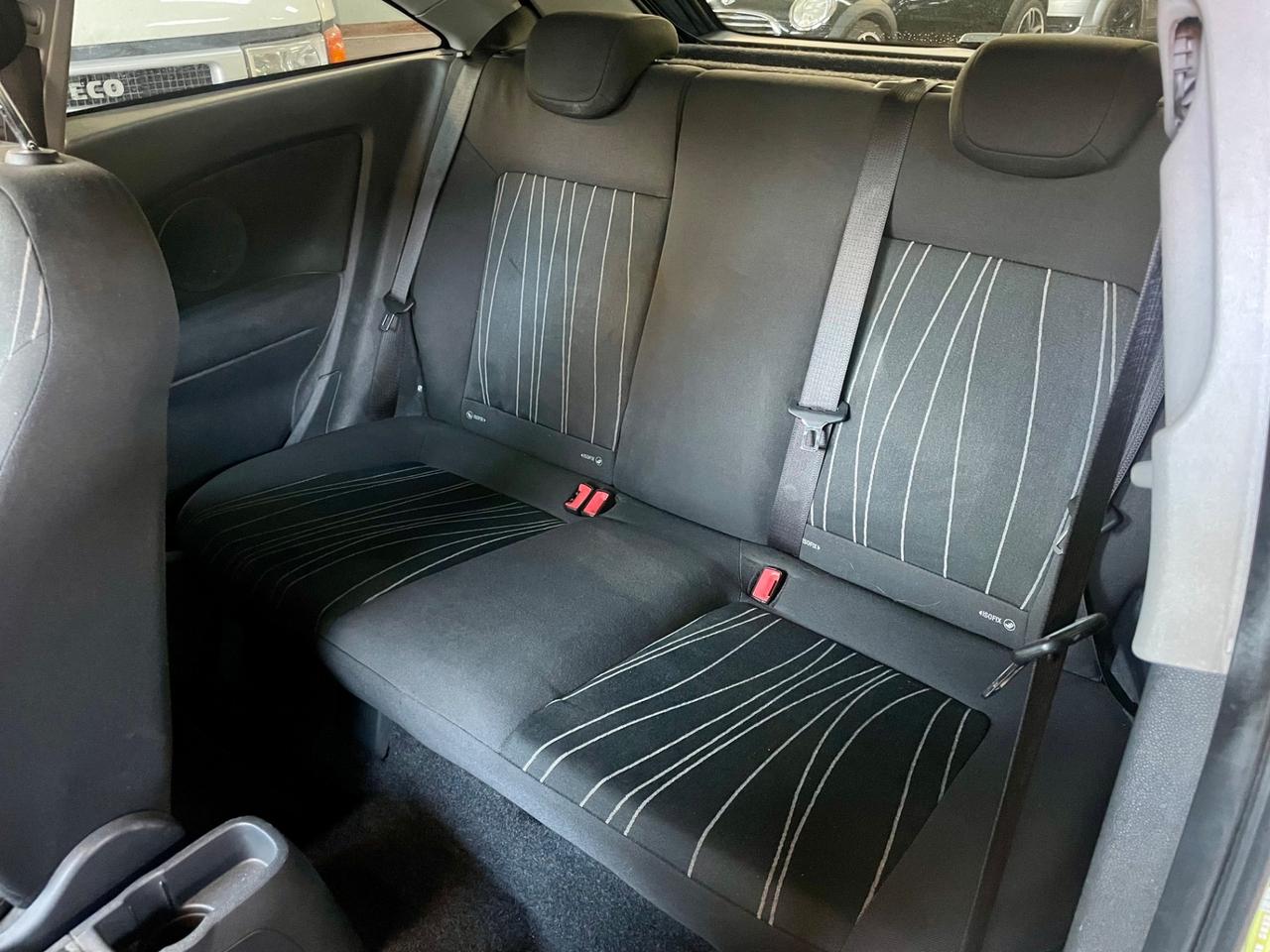 Opel Corsa 1.2 3 porte euro 5 per neopatentati