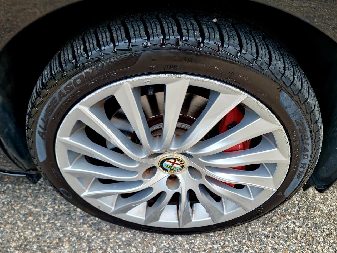 Alfa Romeo Giulietta 1.4 Turbo MultiAir Distinctive 2010-E5 Manuale