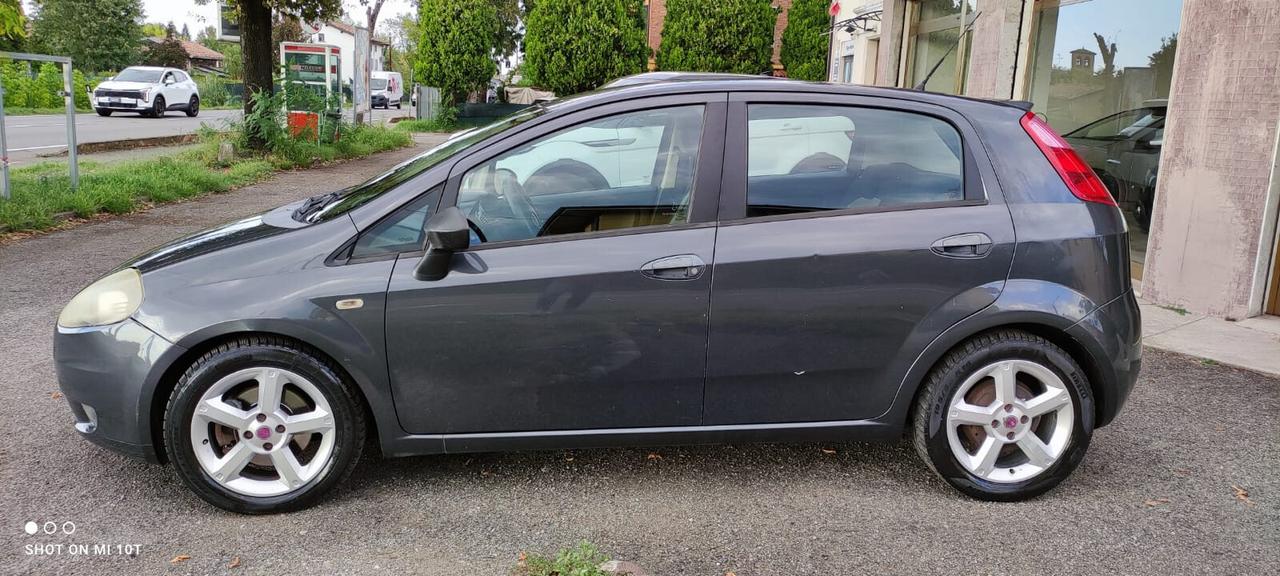 Fiat Grande Punto 1.3 MJT 90 CV 5 porte Dynamic