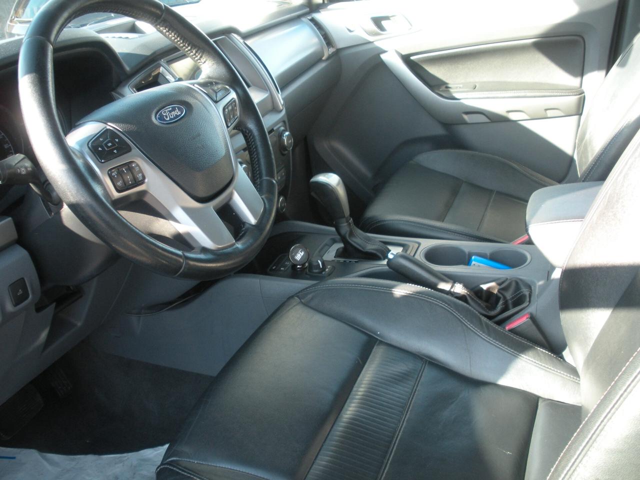 Ford Ranger 3.2 TDCi aut. DC Limited 5 posti PACK-BLACK