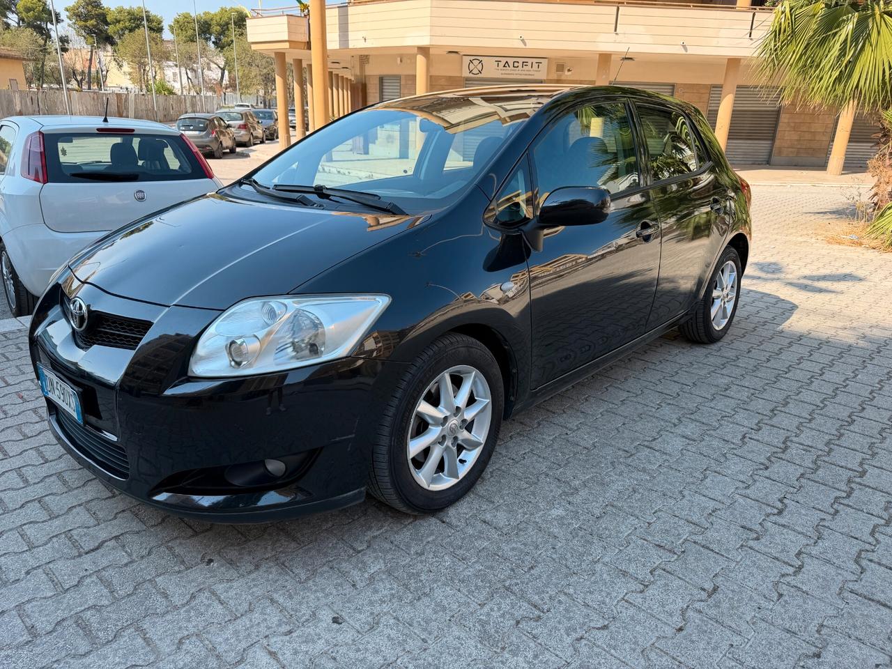 Toyota Auris 2.0 D-4D DPF 5 porte Sol